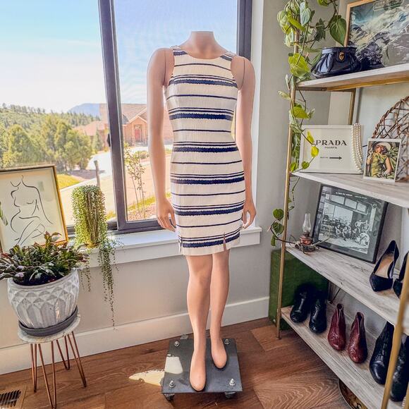 Banana Republic Heritage Collection-White/Black Striped Sheath Dress, Size: 0 - Picture 2 of 9